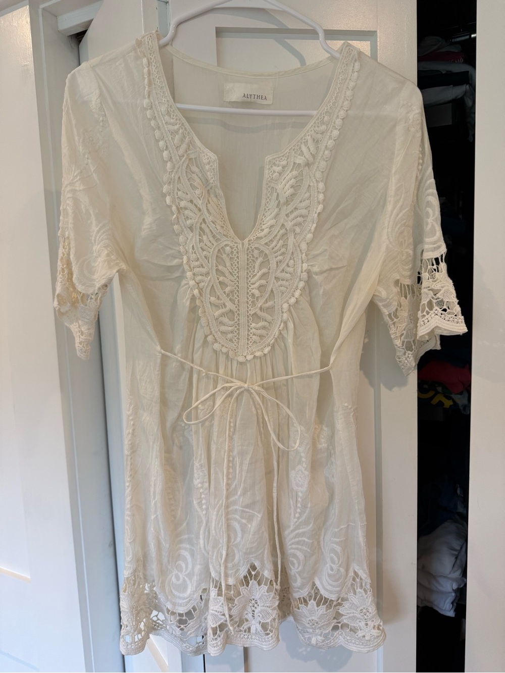 Alythea Women's Cream Embroidered Boho Tunic Top Size L